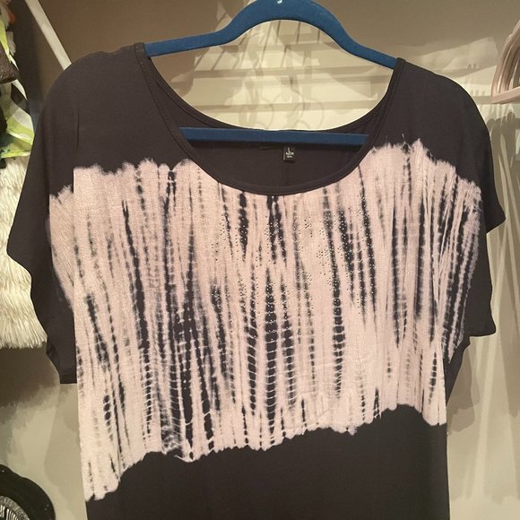 Woman's Shirt - Picture 1 of 1